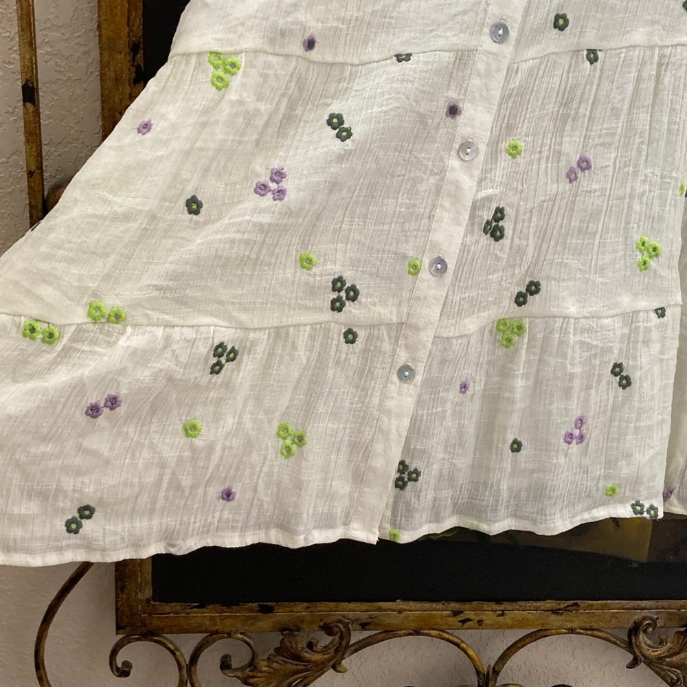 Embroidered Tiered Tunic w/ Mother-of-Pearl Buttons, Crinkled, P2P 22.5 in.